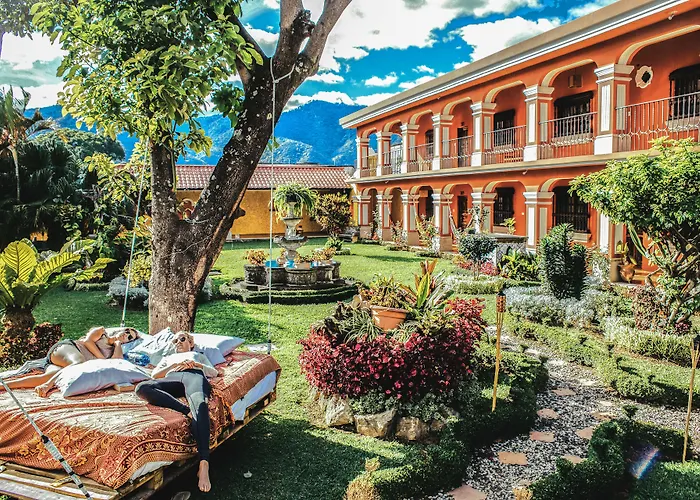 Socialtel Antigua Hotel